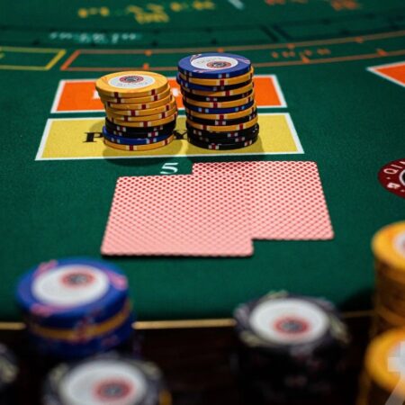 Baccarat Strategy: “Double Blade Strike” Explained