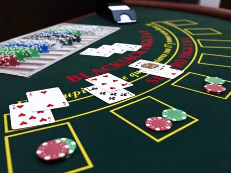 Mastering Multiplayer Blackjack: Pro-Level Strategies for Table Domination