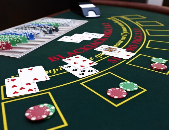 Mastering Multiplayer Blackjack: Pro-Level Strategies for Table Domination