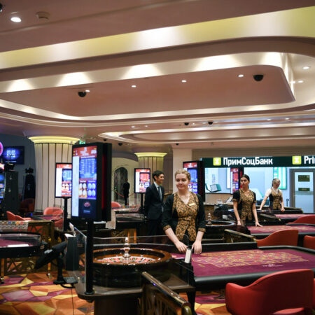 Casino Survival Strategy: Four Smart Moves to Win in a Real Casino